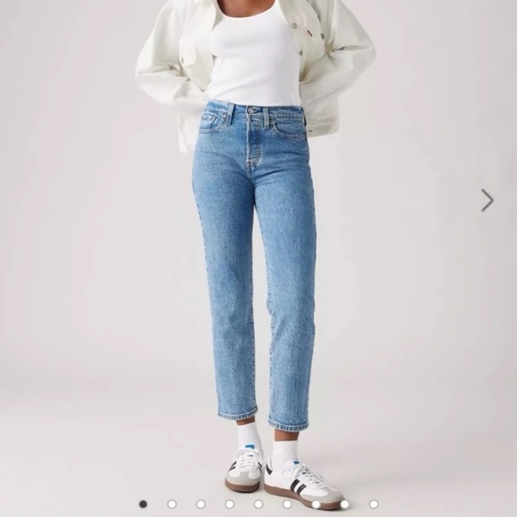 Levi's Premium WEDGIE STRAIGHT ANKLE WOMEN'S JEANS
size 28 - Picture 7 of 12